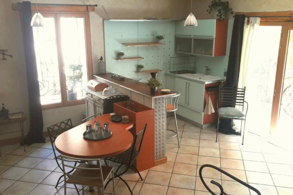Joli Loft Dans Village Pittoresque Peret Ngoại thất bức ảnh