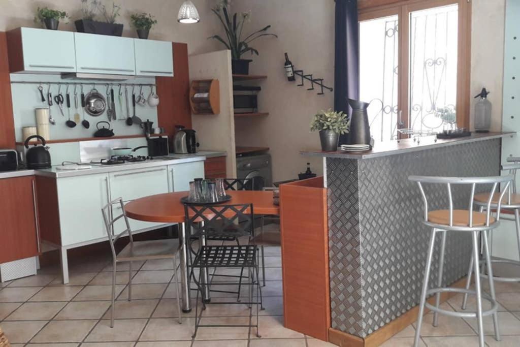 Joli Loft Dans Village Pittoresque Peret Ngoại thất bức ảnh
